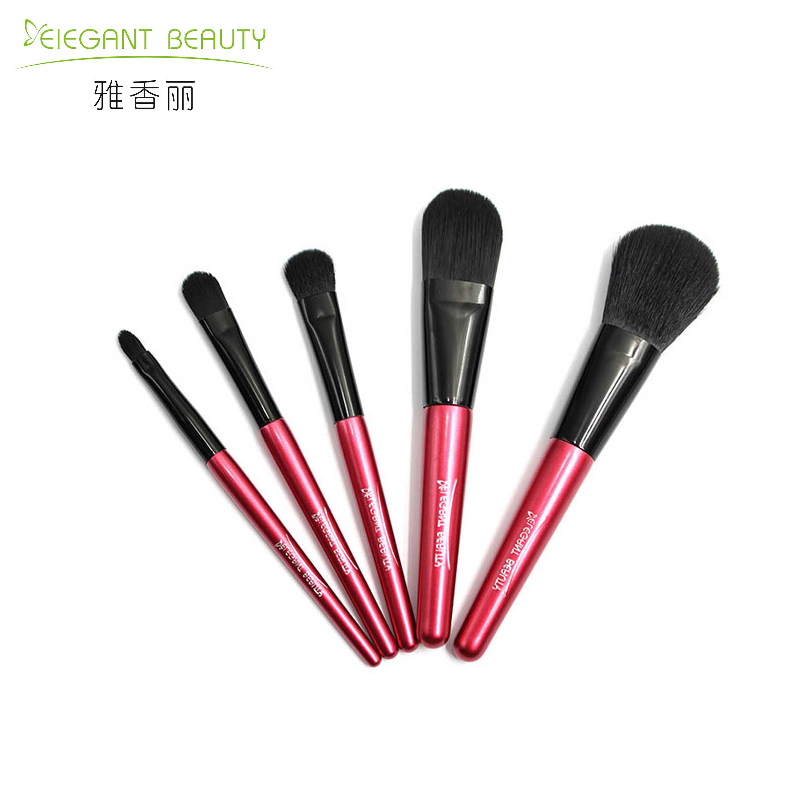 為什么專業化妝師更傾向于使用定制的成套化妝刷？