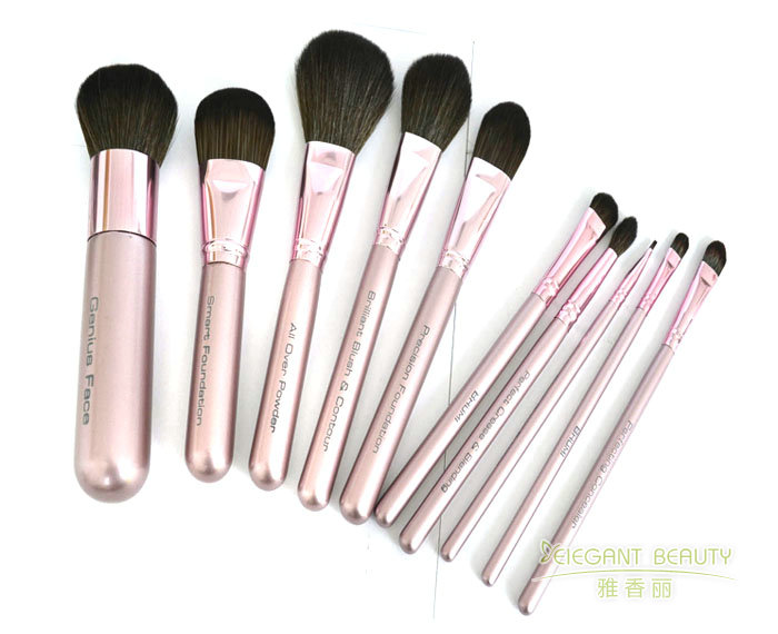 如何保養和維護定制的化妝刷套裝以延長使用壽命？