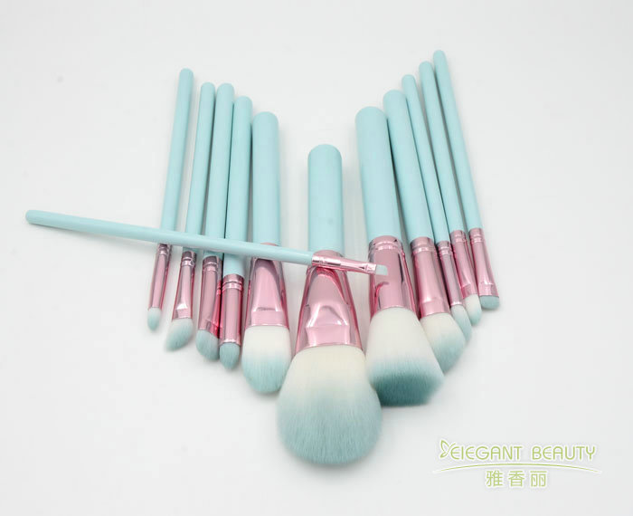 替代化妝刷的實(shí)用工具大盤點(diǎn)