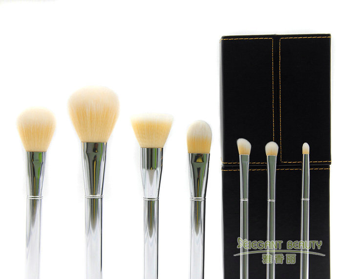 化妝刷定制的價(jià)格解析：定制刷具到底值不值得？